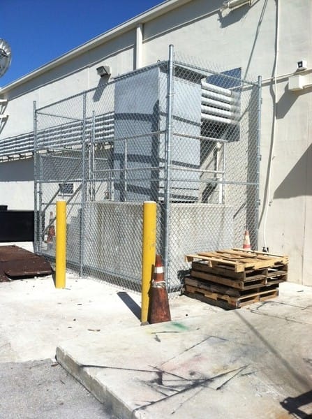 Commercial fence project in Doral