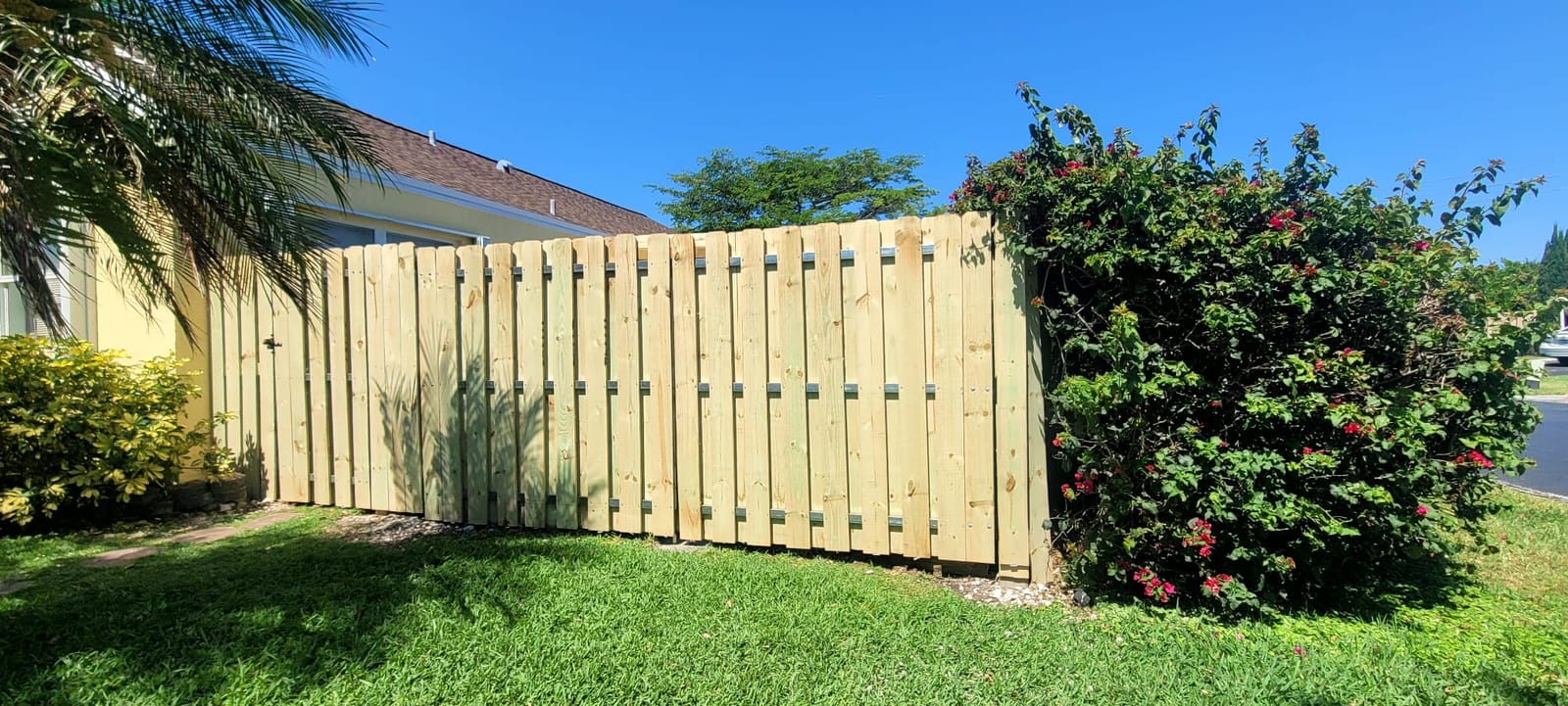 After-the-fact fence project in Hollywood